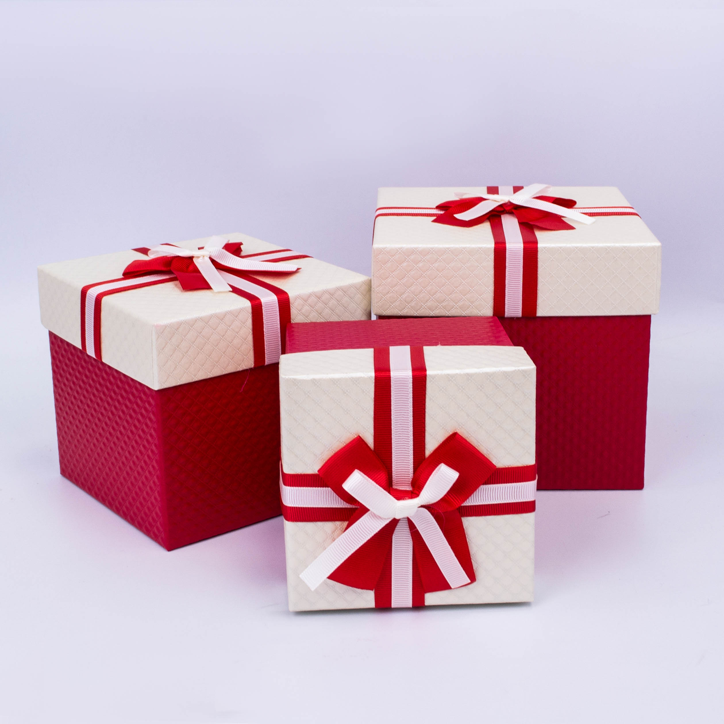 Набор коробок Квадрат Красный/Кремовый МИКС 3шт 16*16*15; 14*14*13; 12*12*11 см ТМ36